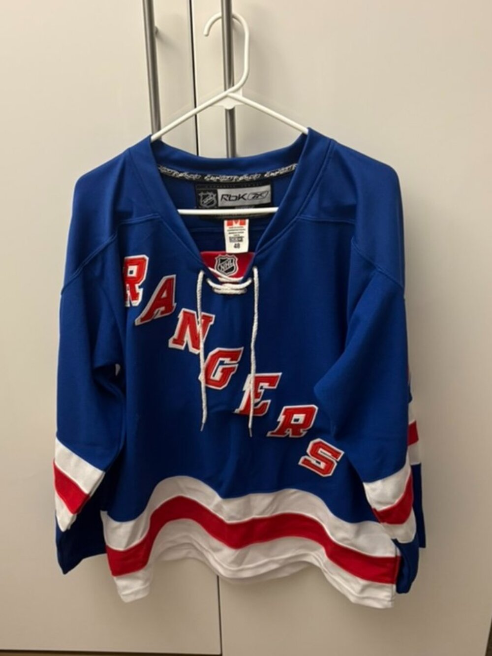 Reebok New York Rangers Henrik Lundqvist #30 Size 48 Home Jersey